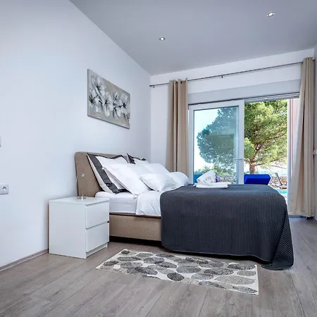 Hvar Island Serenity Sky Villa *